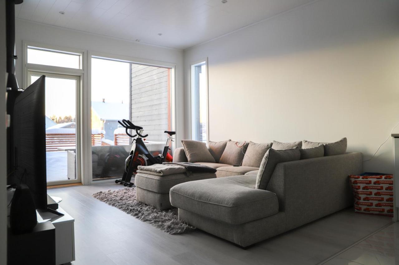 Вилла Modern Semi-Detached House With Wonderful Location! Рованиеми Экстерьер фото